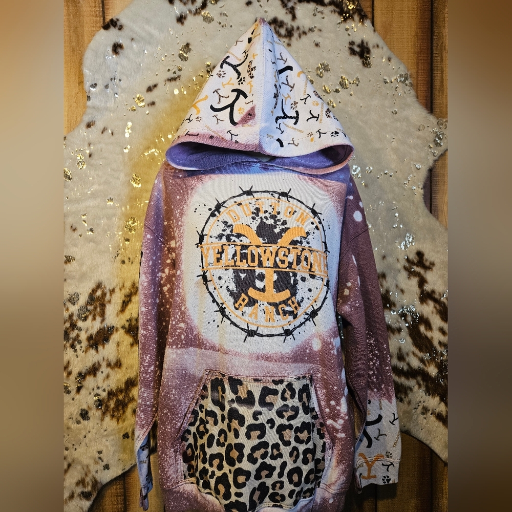 Yellowstone Hoodie with Leopard Print